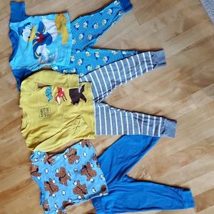 3 pairs of boys pajamas size 2T